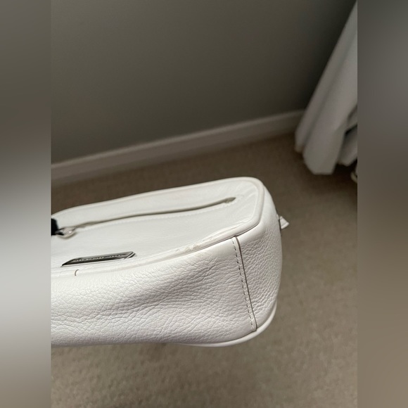 Marc by Marc Jacobs camera leather bag in white - Picture 4 of 12